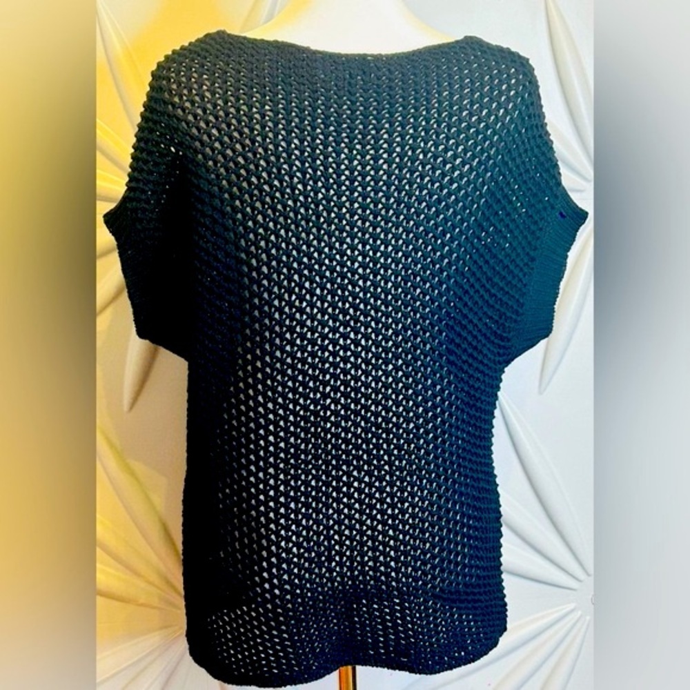 Vivienne Tam SZ S black knit “crochet like” top - Picture 3 of 5